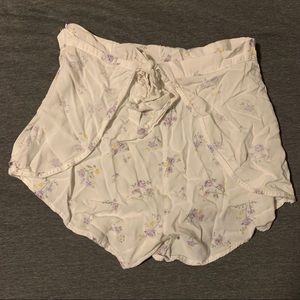 White floral short
